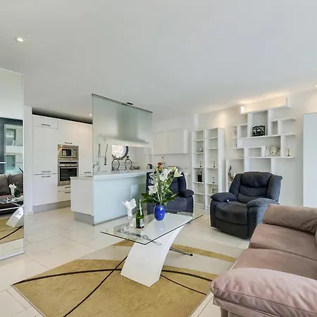 Luxury Las Olas Apartment *
